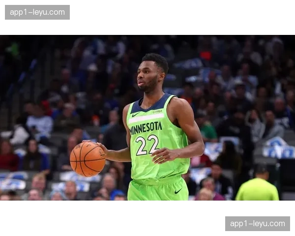 安德鲁斯10分7助攻组织串联 浙江后卫线进攻发起流畅